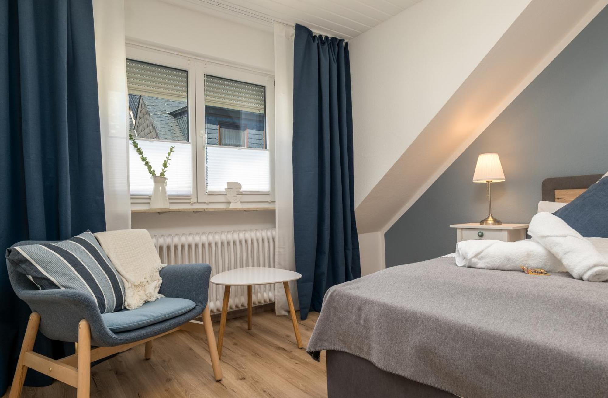 Riesling Appartement For 2 - 4 People - Billiards - Balcony With Mosel View - Parking - Wine Barrel Bar - Fully Equipped Kitchen - Netflix - Waiputv - 3 Km From Cochem Klotten Extérieur photo